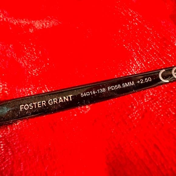 Foster Grant NWT Readers +2.5 - Picture 8 of 8